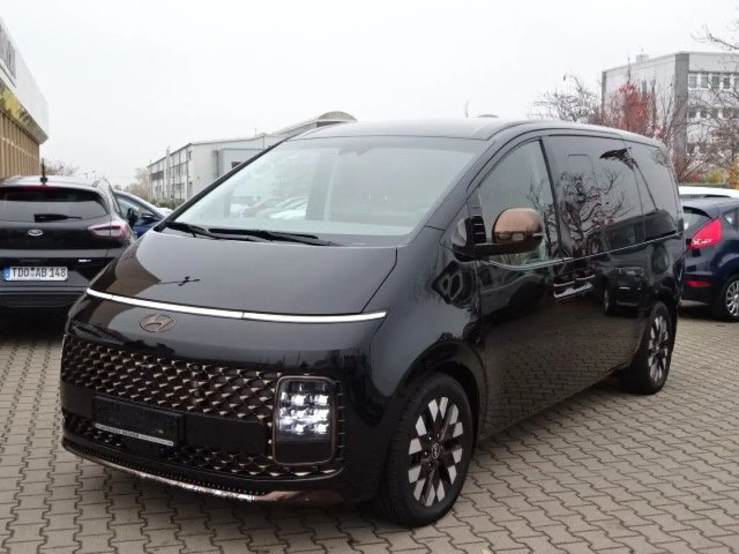 Hyundai Staria 177PS Autm. Signature 4WD