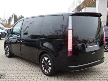 Hyundai Staria 177PS Autm. Signature 4WD