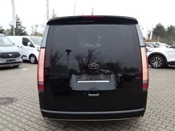 Hyundai Staria 177PS Autm. Signature 4WD