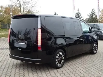 Hyundai Staria 177PS Autm. Signature 4WD