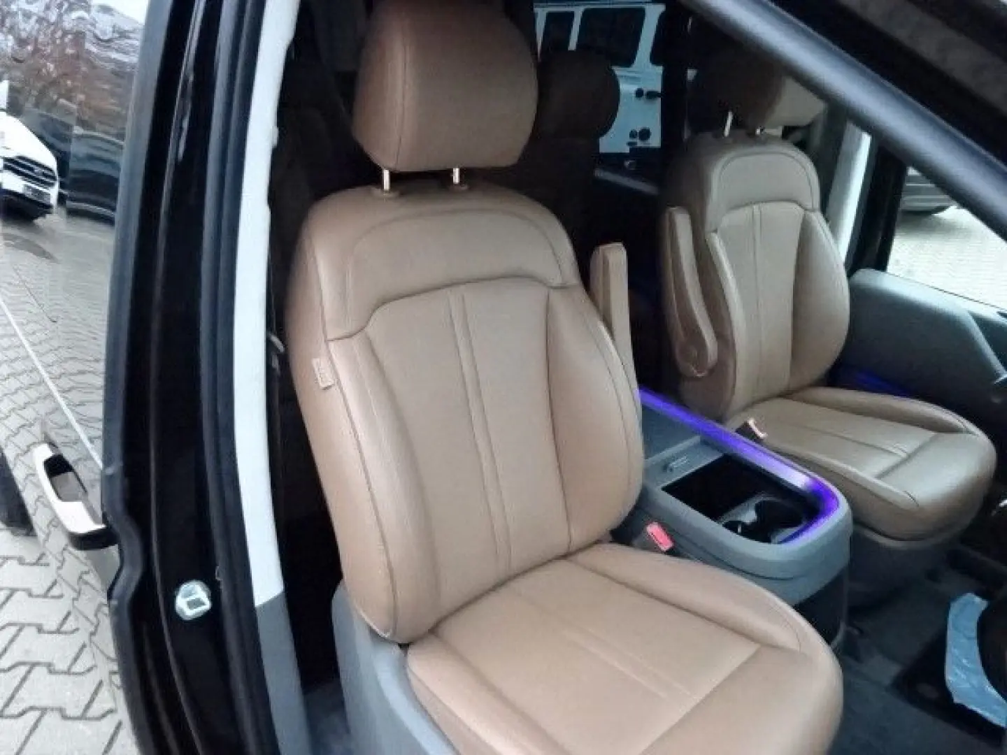 Hyundai Staria 177PS Autm. Signature 4WD
