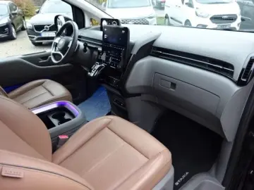 Hyundai Staria 177PS Autm. Signature 4WD