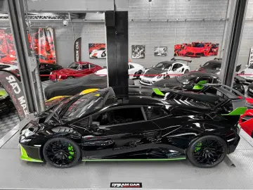 Lamborghini Huracan STO 640-2