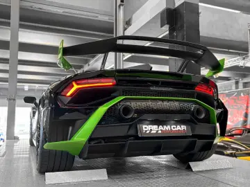 Lamborghini Huracan STO 640-2
