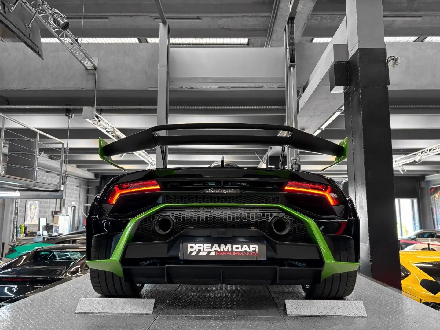 Lamborghini Huracan STO 640-2