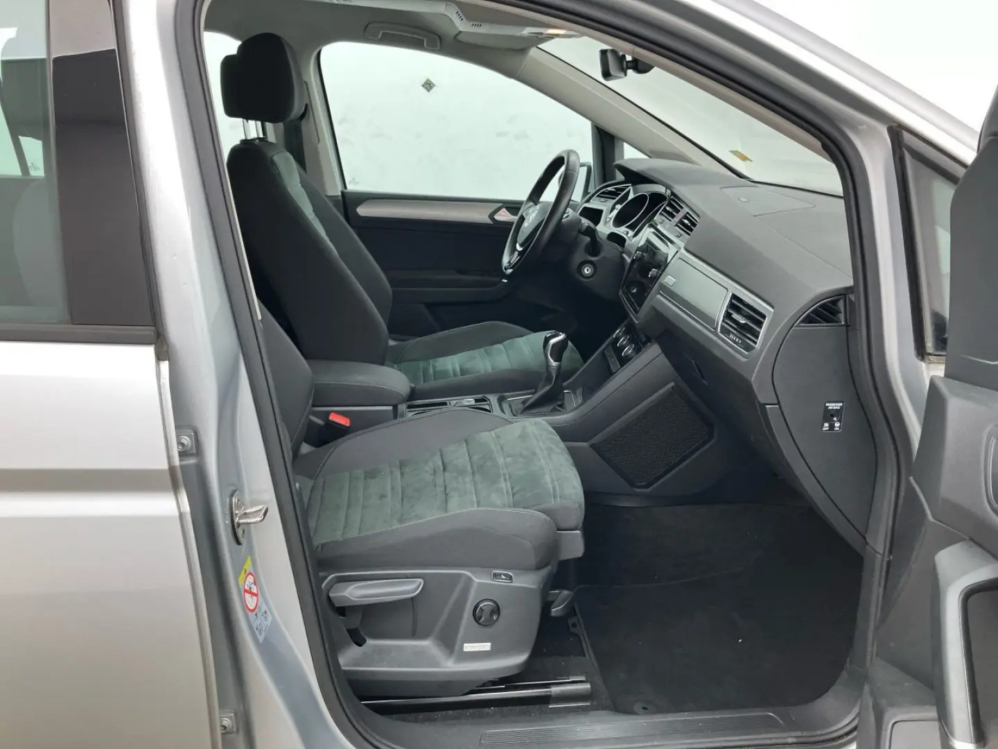 Touran 2.0 TDI Comfortline ACC LED Massage