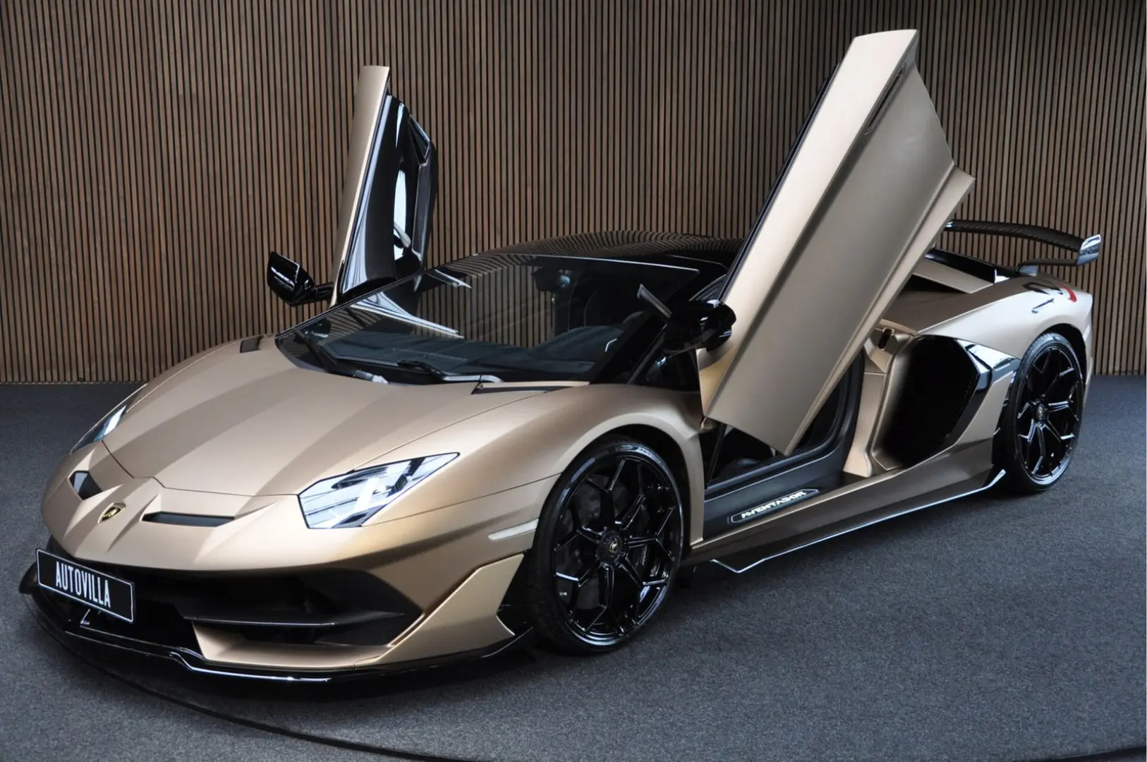 Lamborghini Aventador 6.5 V12 SVJ Roadster Lift Carbon