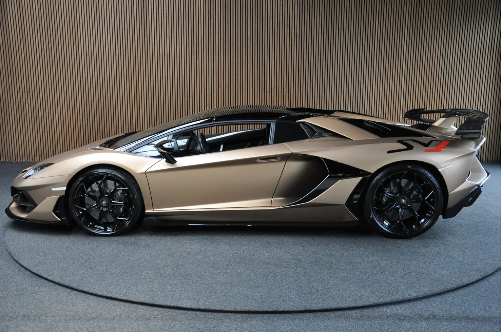 Lamborghini Aventador 6.5 V12 SVJ Roadster Lift Carbon