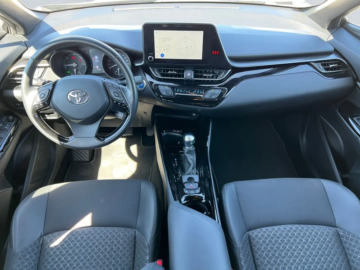 C-HR 2.0 Hybrid Team D *LED*ACC*CarPlay*CAM*SHZ*