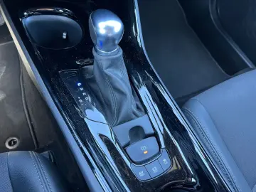 C-HR 2.0 Hybrid Team D *LED*ACC*CarPlay*CAM*SHZ*
