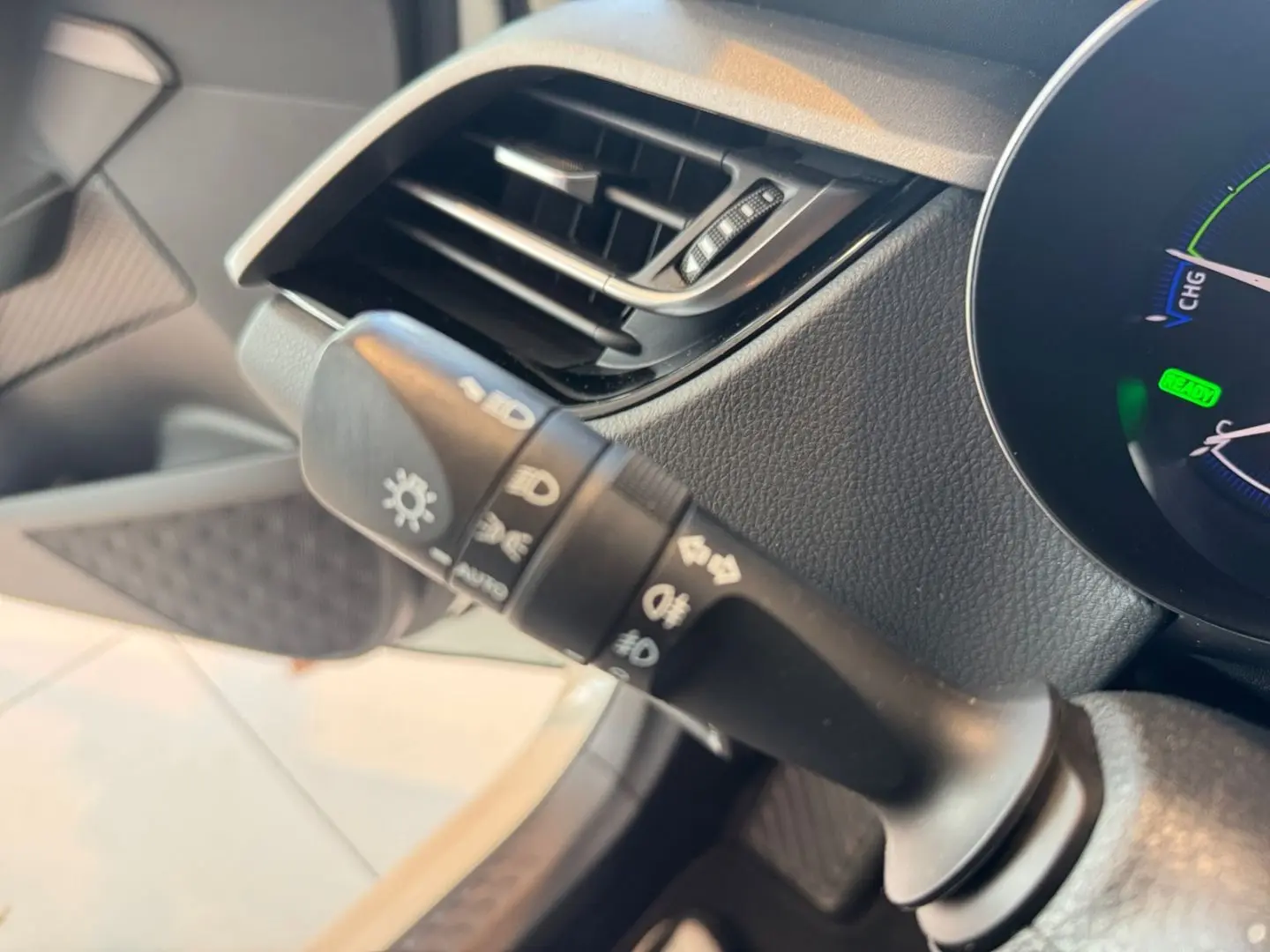 C-HR 1.8 Hybrid Flow *LED*ACC*Kamera*CarPlay*DAB