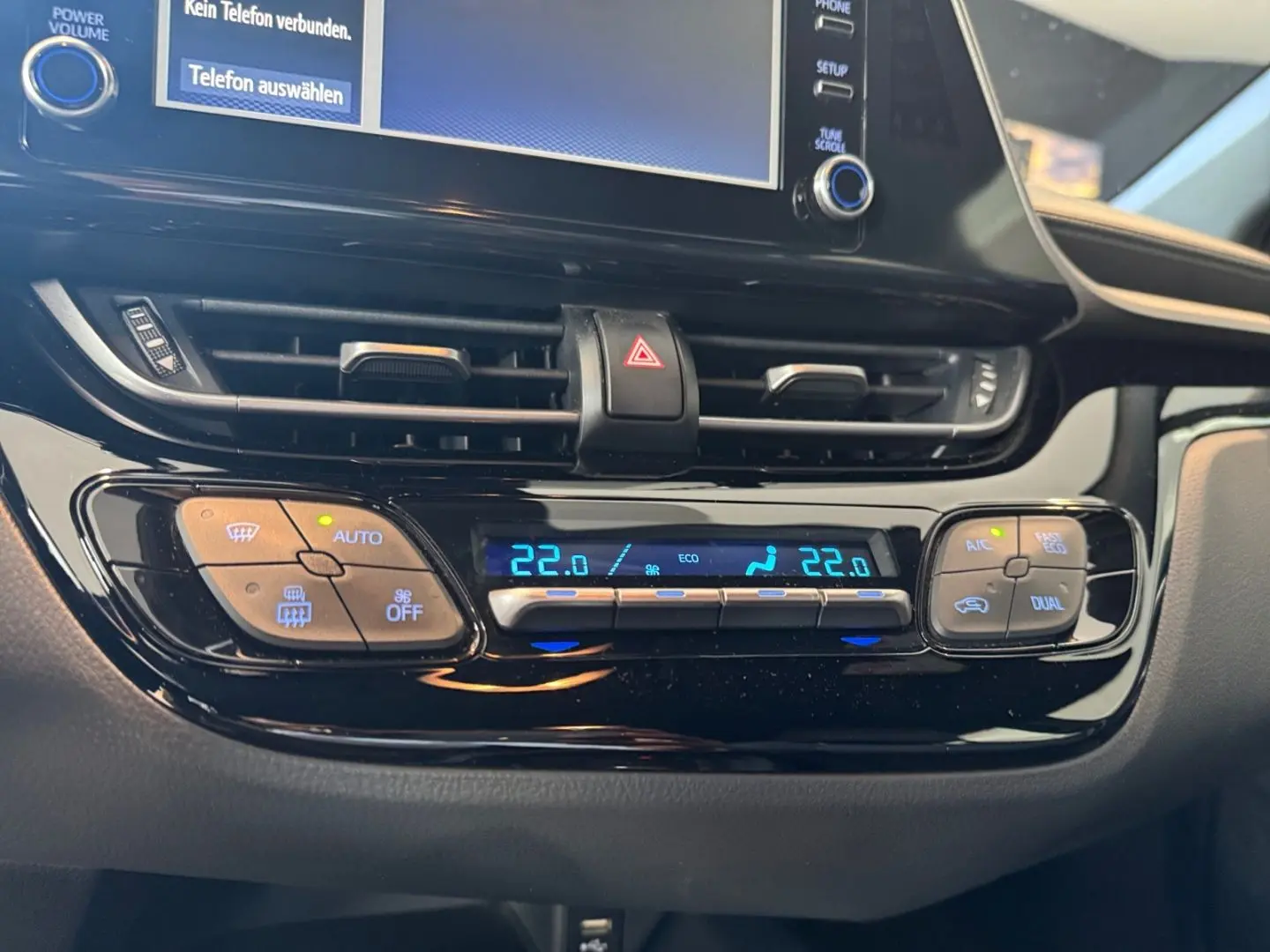 C-HR 1.8 Hybrid Flow *LED*ACC*Kamera*CarPlay*DAB