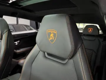Lamborghini URUS 4.0 V8 CARBON ADAS MASSAGE PANO 23