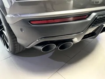 Lamborghini URUS 4.0 V8 CARBON ADAS MASSAGE PANO 23