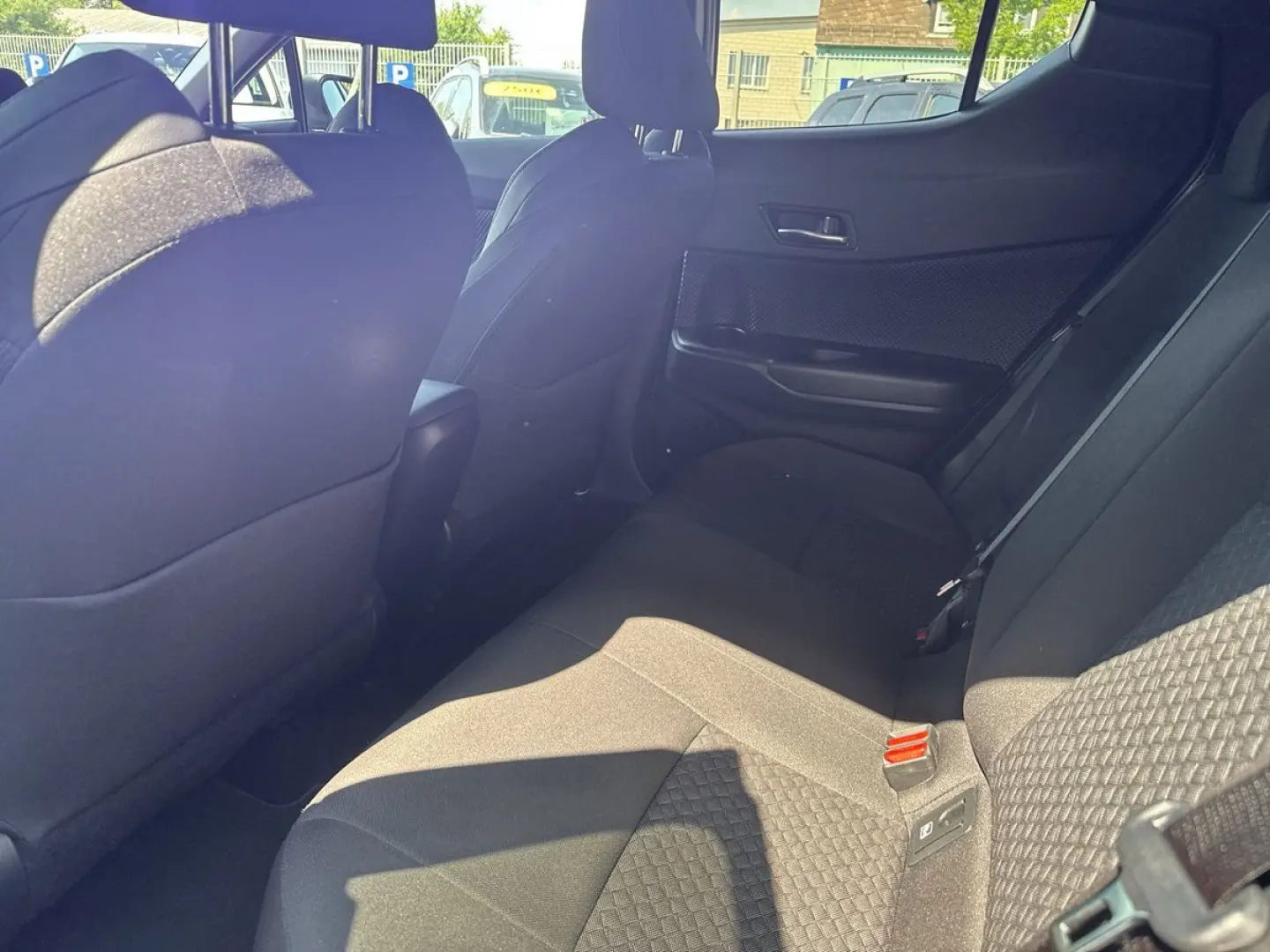 C-HR Hybrid Team D SPURHALTEASSISTENT+KAMERA+LED