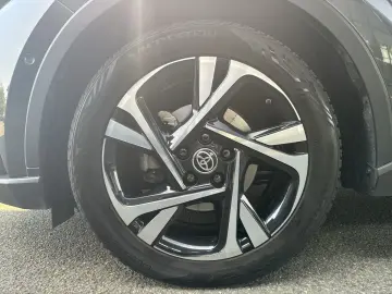 C-HR Hybrid Team D SPURHALTEASSISTENT+KAMERA+LED