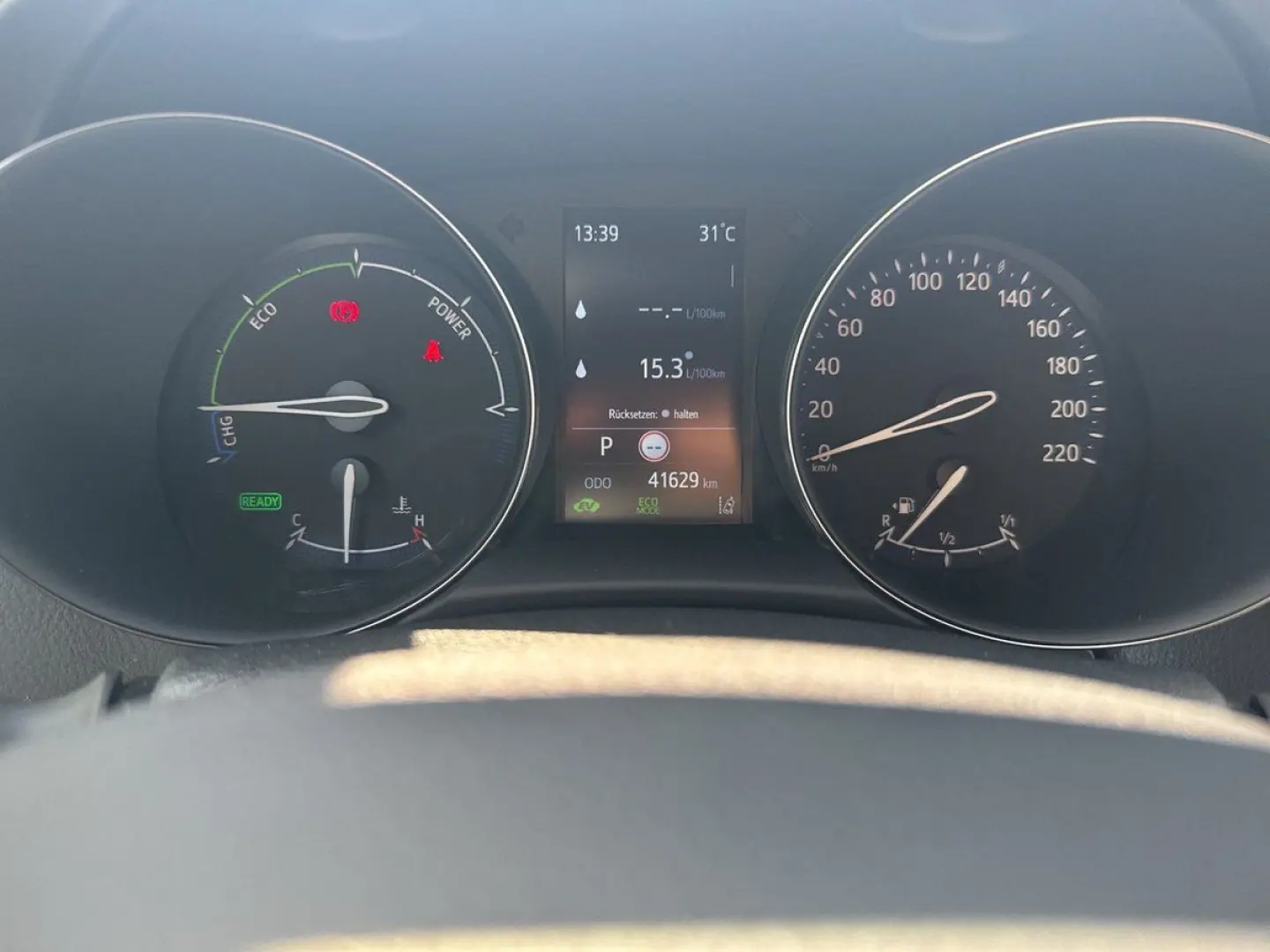 C-HR Hybrid Team D SPURHALTEASSISTENT+KAMERA+LED