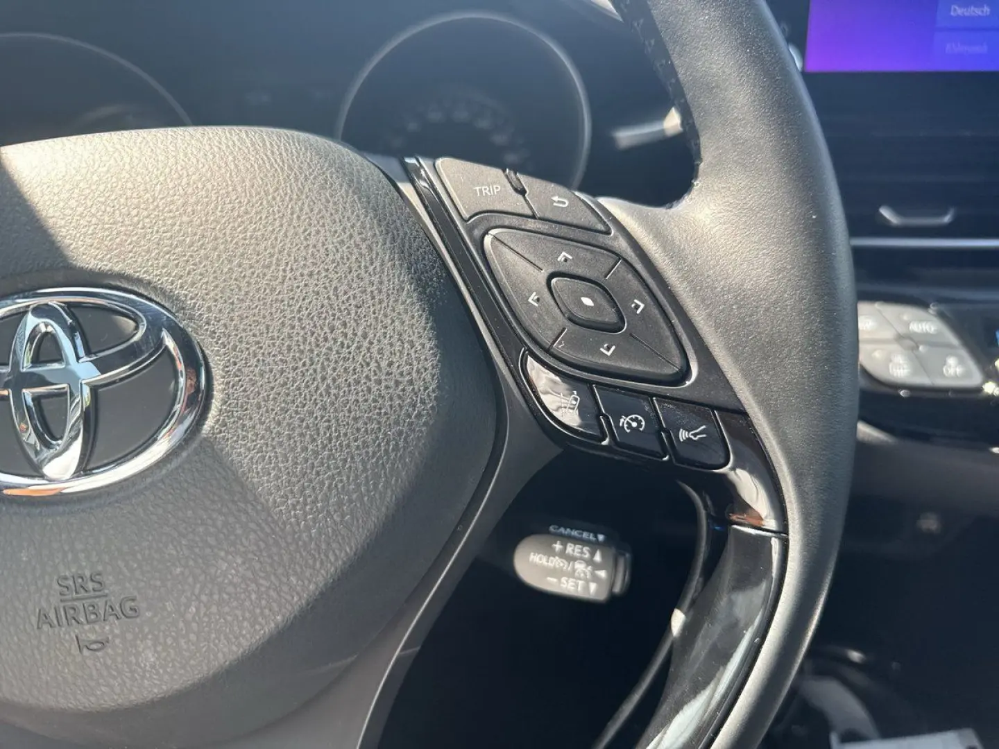 C-HR Hybrid Team D SPURHALTEASSISTENT+KAMERA+LED