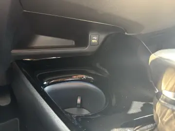 C-HR Hybrid Team D SPURHALTEASSISTENT+KAMERA+LED