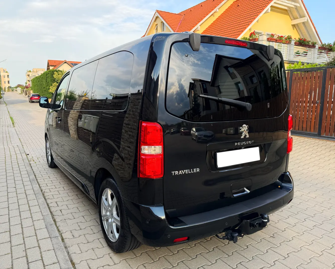 Peugeot Traveller L2 Active 2.0 HDI 150 CP 8 LOCURI