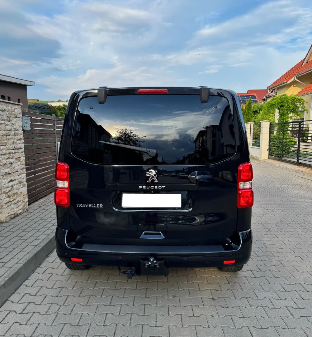 Peugeot Traveller L2 Active 2.0 HDI 150 CP 8 LOCURI