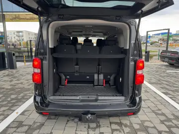 Peugeot Traveller L2 Active 2.0 HDI 150 CP 8 LOCURI