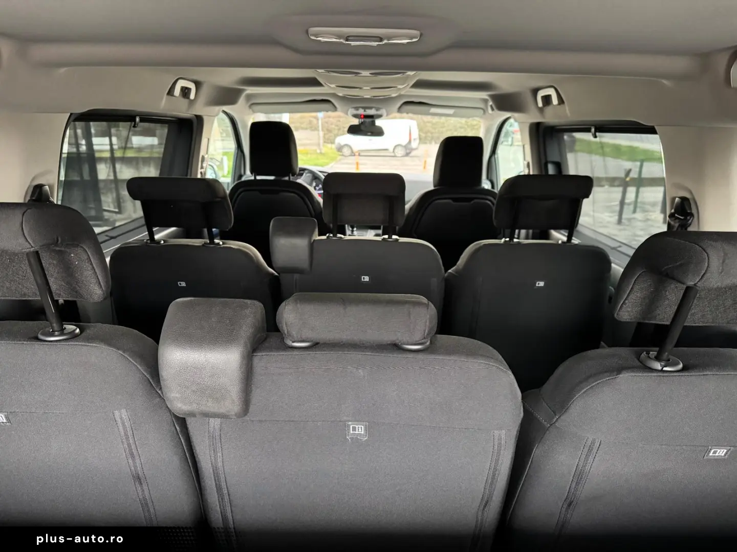 Peugeot Traveller L2 Active 2.0 HDI 150 CP 8 LOCURI