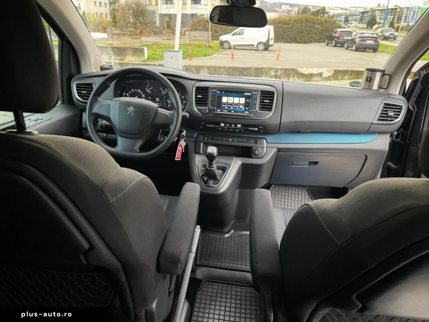 Peugeot Traveller L2 Active 2.0 HDI 150 CP 8 LOCURI