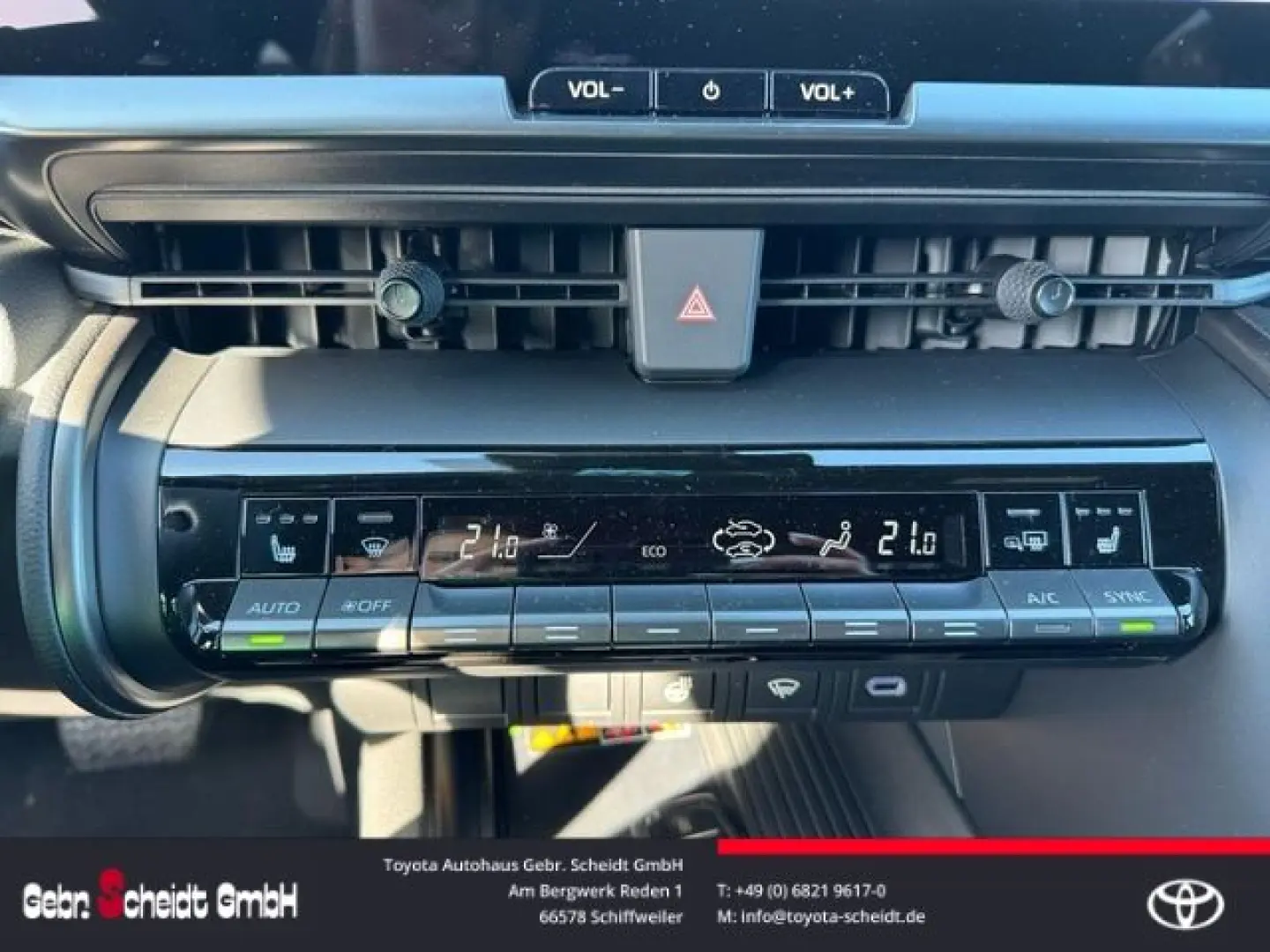 C-HR 2.0 Hybrid Team Deutschland Navi digitales 