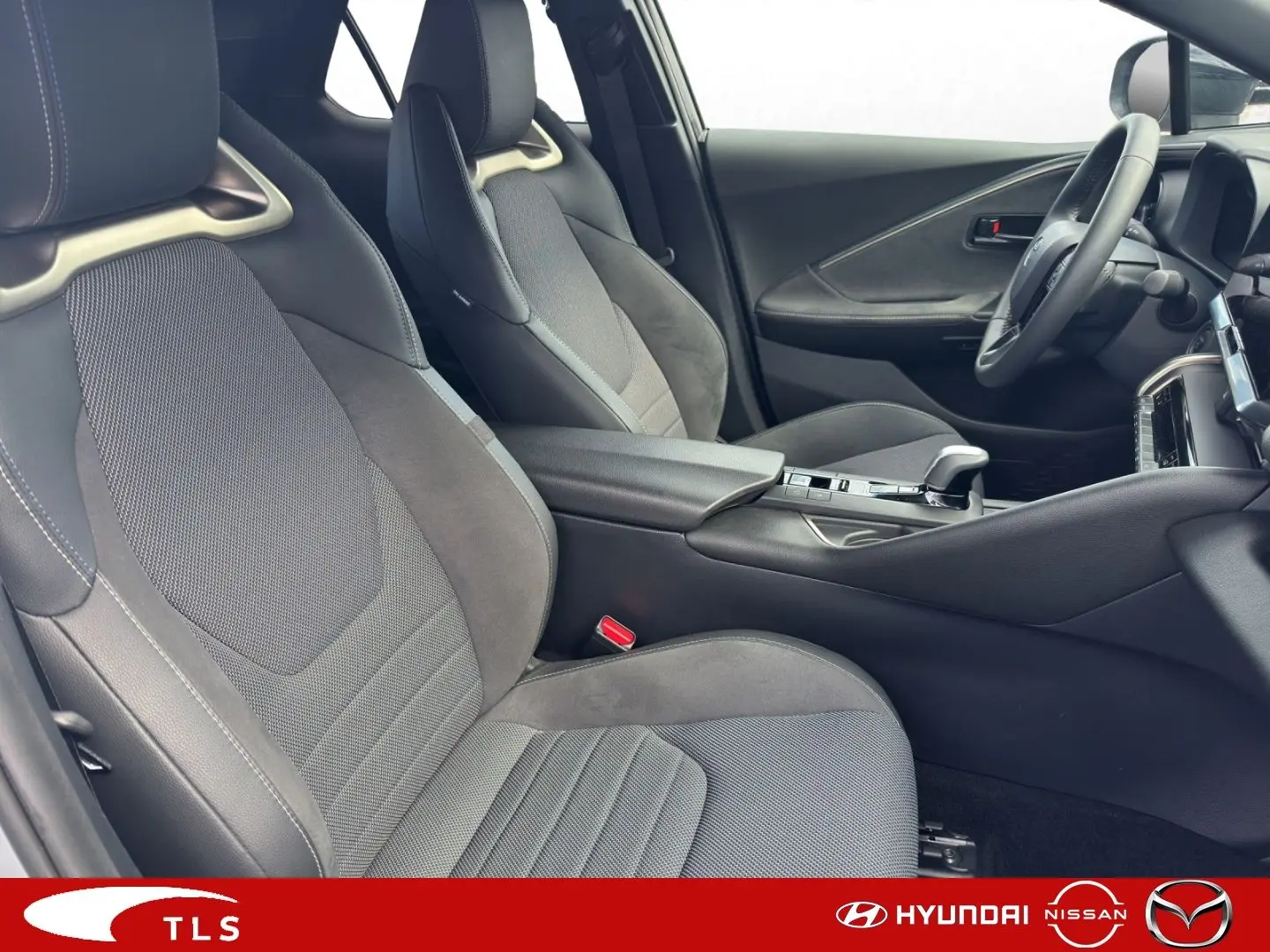 C-HR Hybrid FWD Lounge 2.0 EU6e Navi LED ACC El.