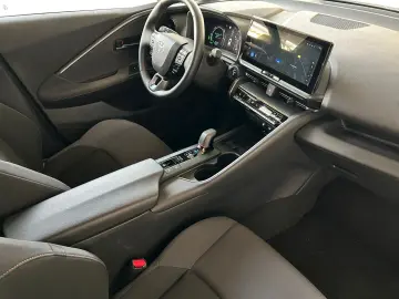 C-HR 2.0-l-VVT-i Plug-in Hybrid Team D Technikp.