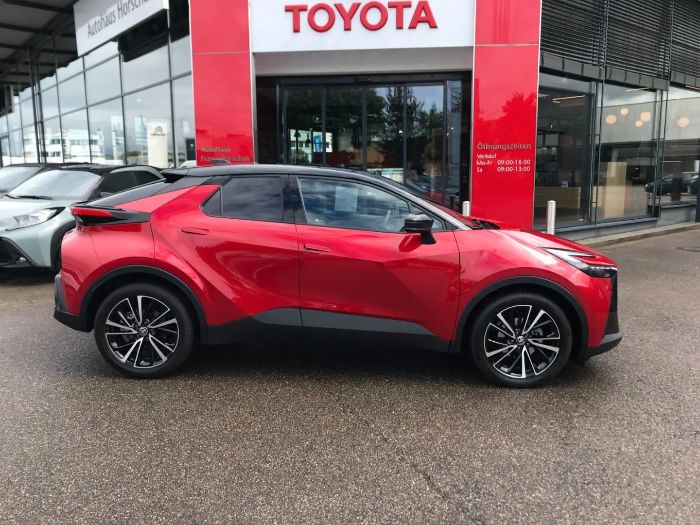 C-HR Hybrid 2.0L Lounge