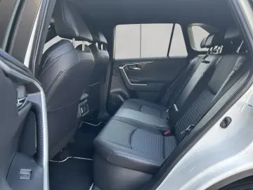 RAV 4 2.5 4x4 Hybrid Style Selection