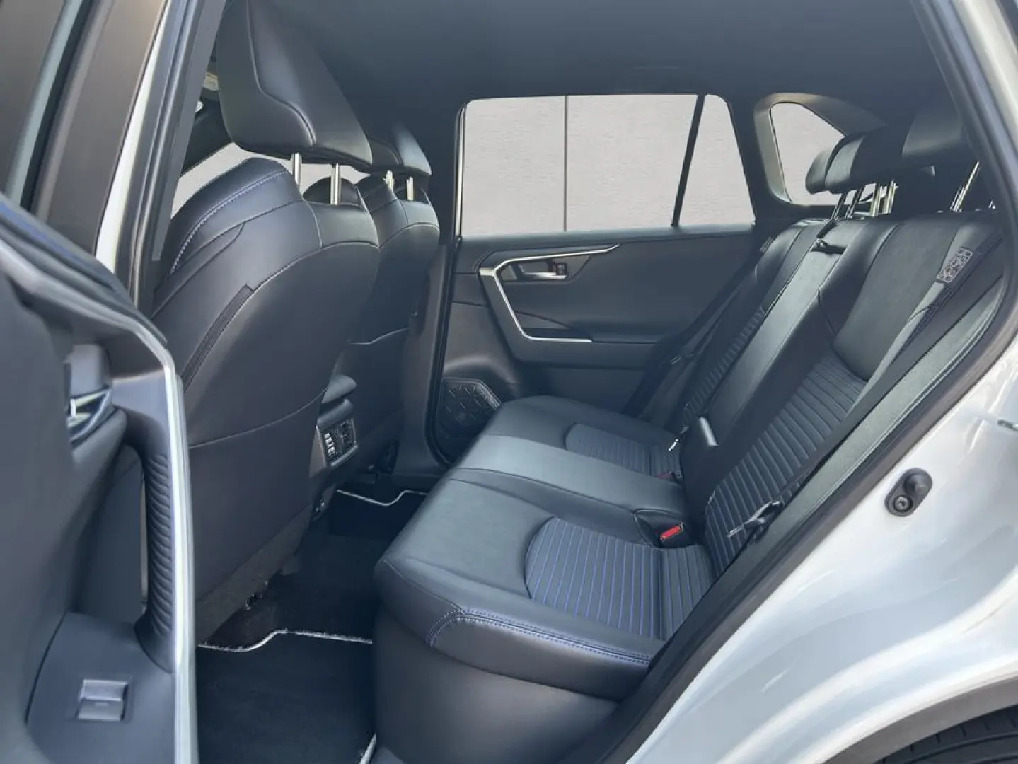 RAV 4 2.5 4x4 Hybrid Style Selection