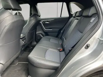 RAV 4 2.5 4x4 Hybrid Style Selection
