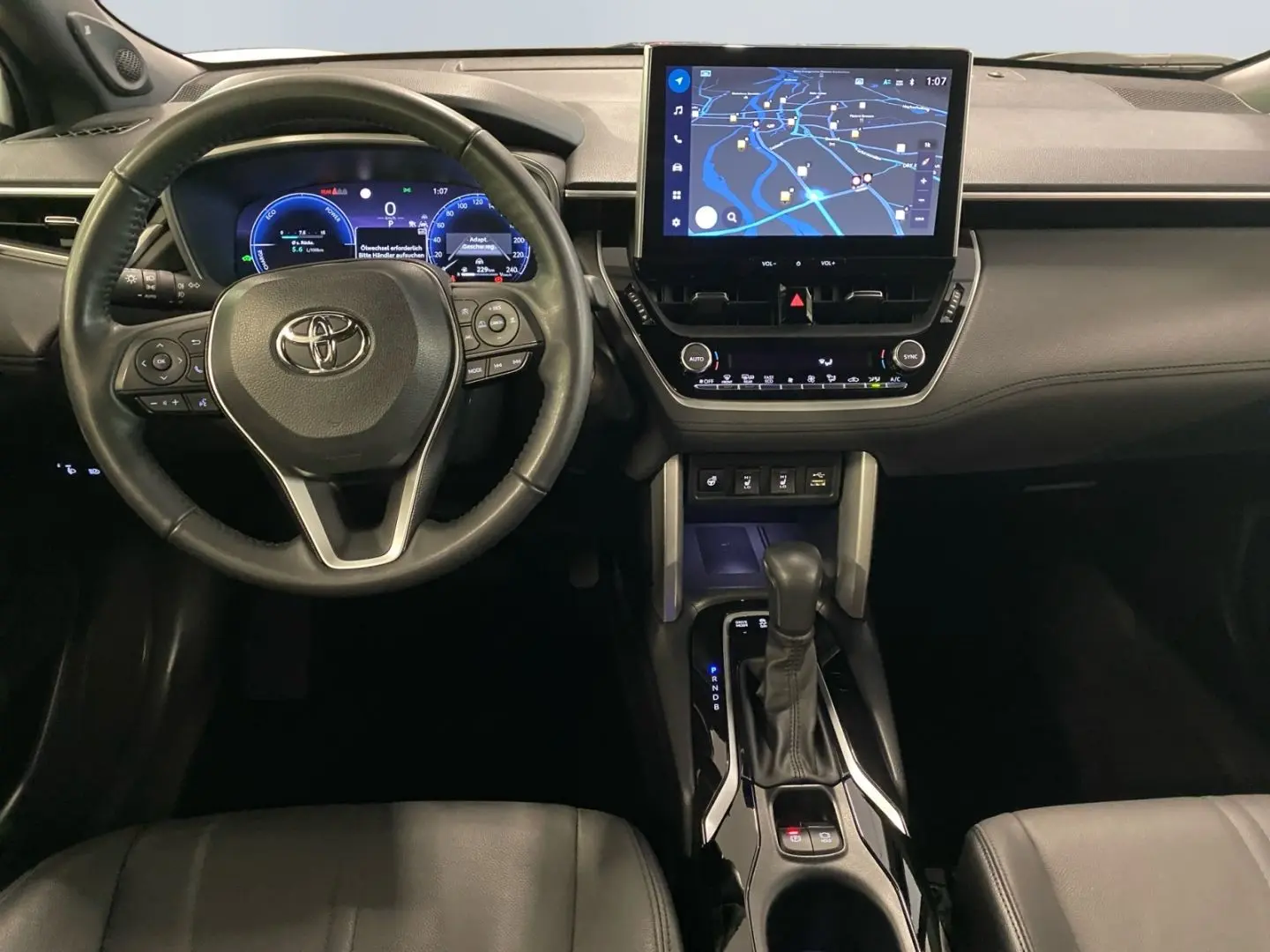 Corolla Cross Hybrid 2.0i Lounge*Leder*Navi*Pano