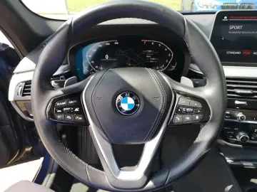 540 i xDrive Luxury Line LASER+LEDER+NAVI+PDC