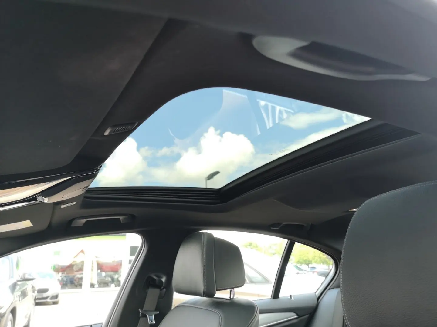 540 i xDrive Luxury Line LASER+LEDER+NAVI+PDC
