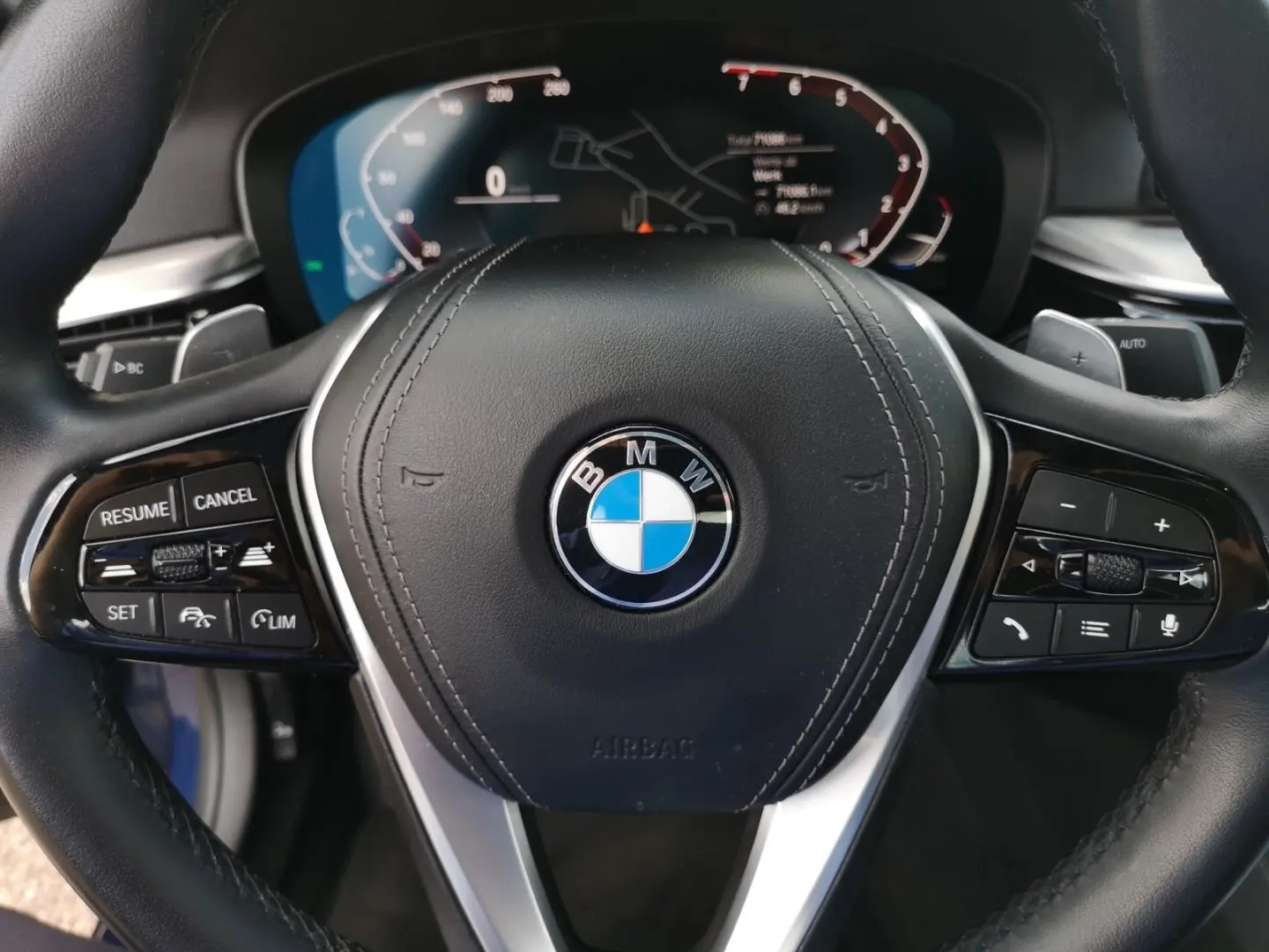 540 i xDrive Luxury Line LASER+LEDER+NAVI+PDC