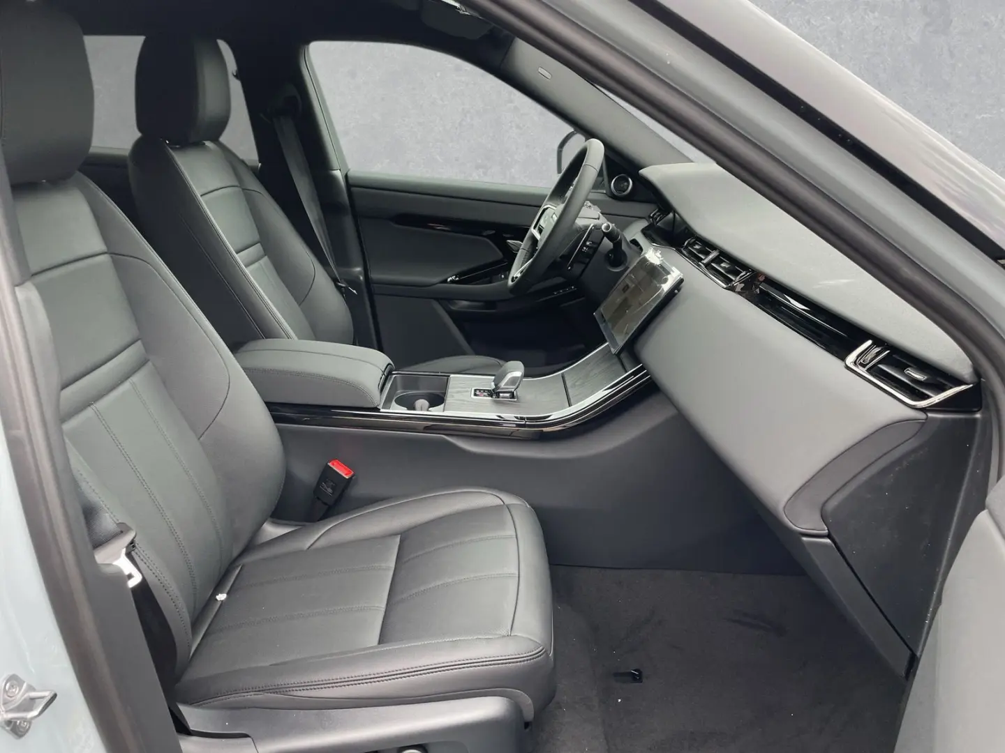 Range Rover Evoque D200 AWD R-Dynamic SE Black P