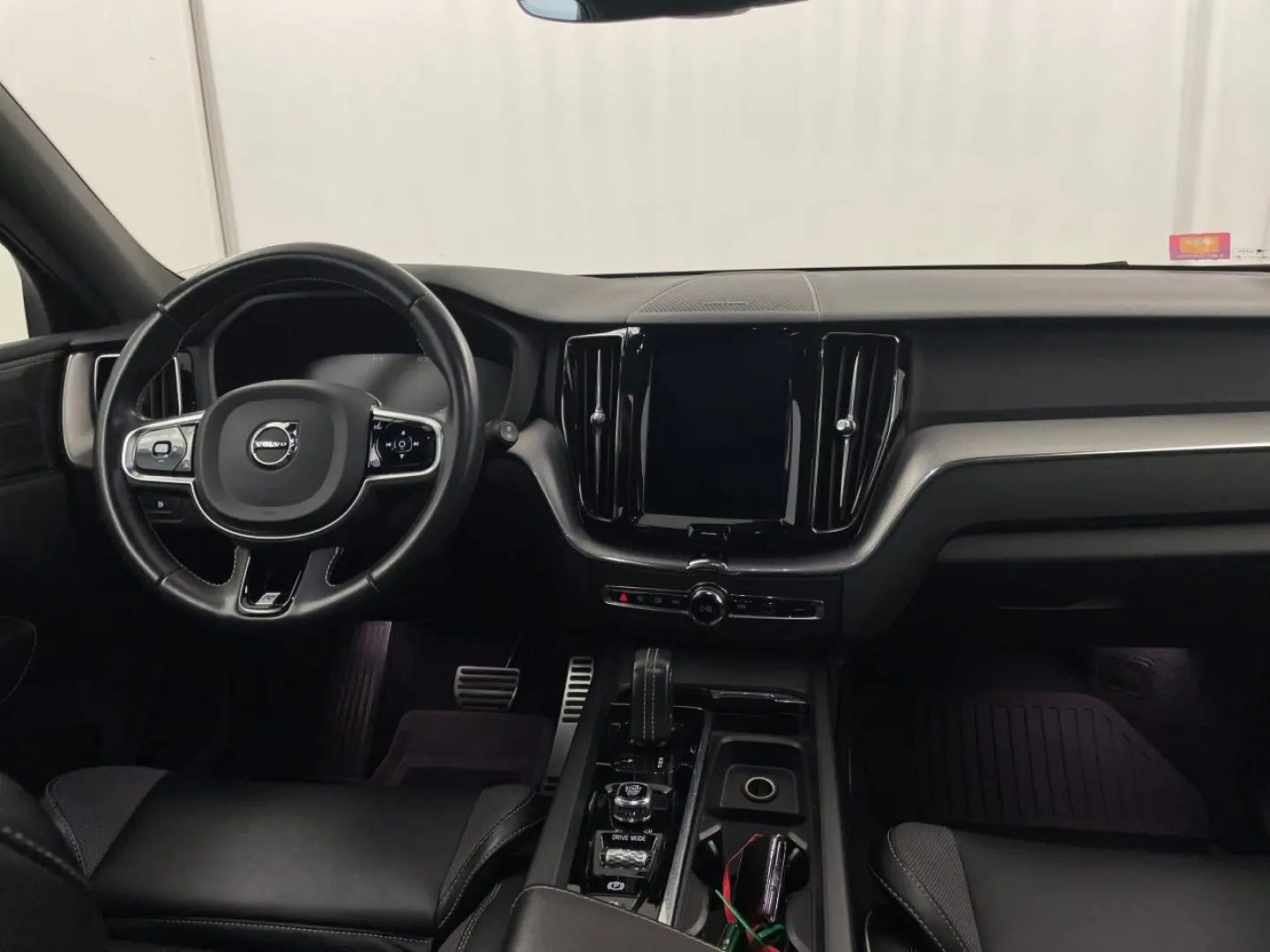 XC 60 T8 Twin Engine AWD R Design Plug-In