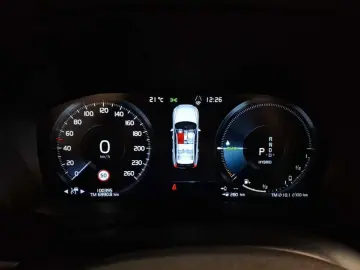 XC 60 T8 Twin Engine AWD R Design Plug-In