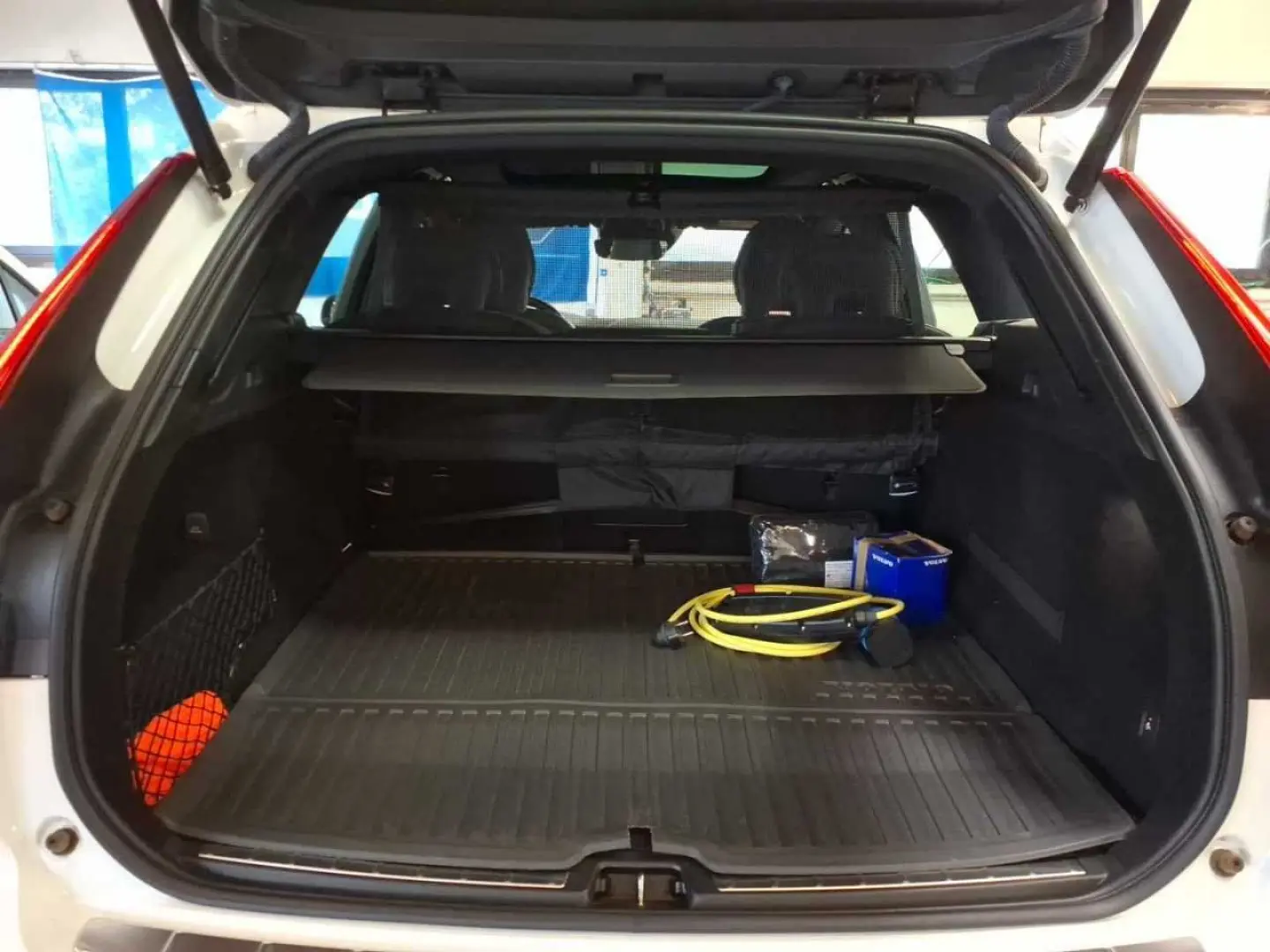 XC 60 T8 Twin Engine AWD R Design Plug-In
