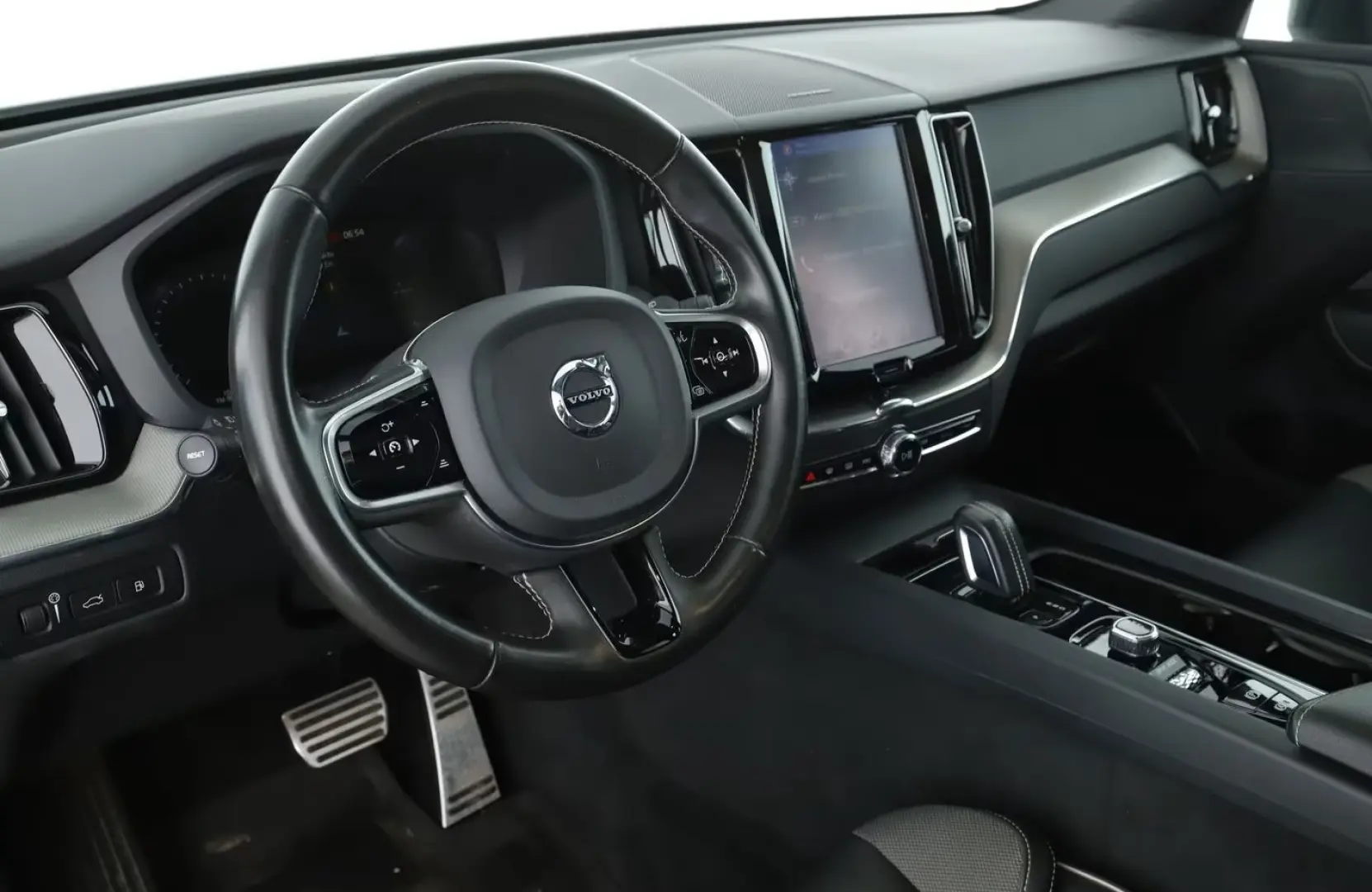 XC60 2.0 T6 Plug-in Hybrid R Design AWD Aut.*LED