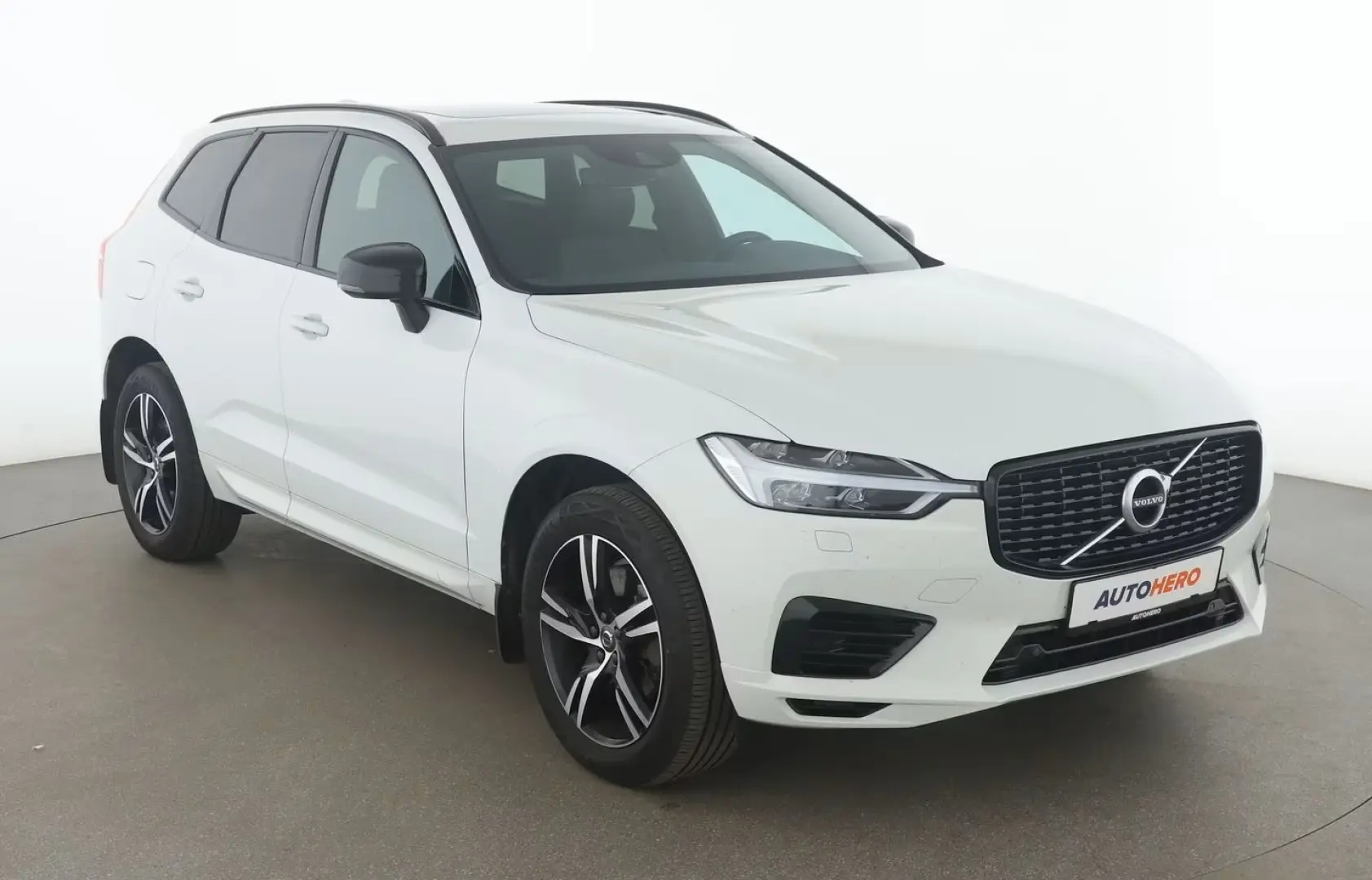 XC60 2.0 T6 Plug-in Hybrid R Design AWD Aut.*LED