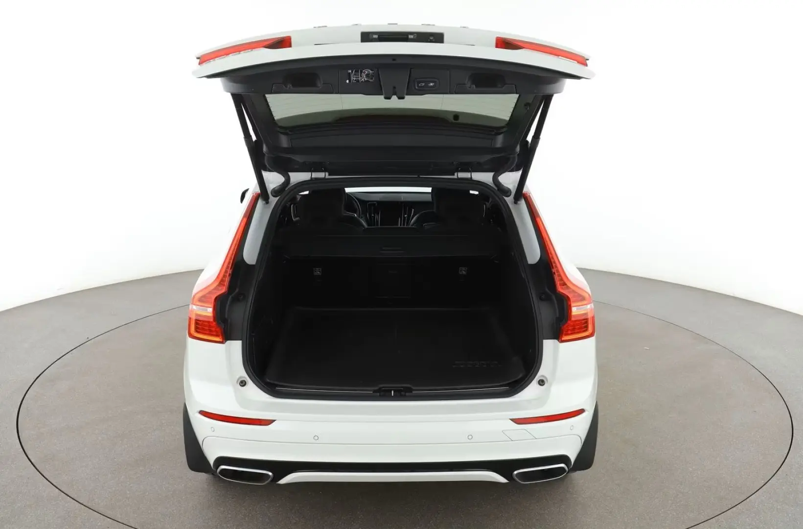 XC60 2.0 T6 Plug-in Hybrid R Design AWD Aut.*LED