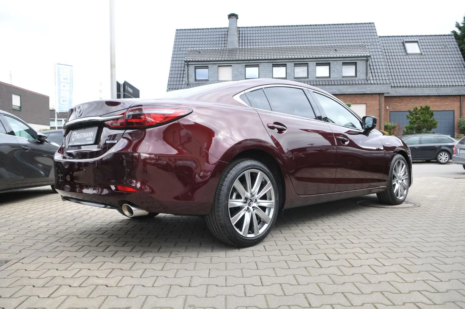 Mazda 6 Lim. 20th Anniversary*GSD*HUD*LEDER*360°
