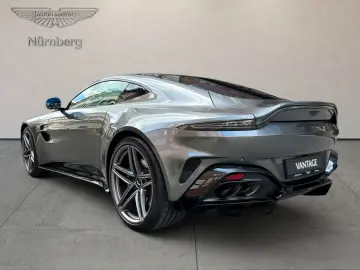 V8 Vantage