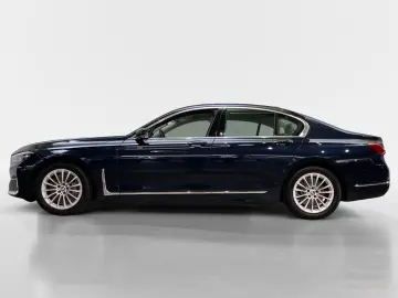 740d xDrive DrivAssProf Innovation Komfortsitze