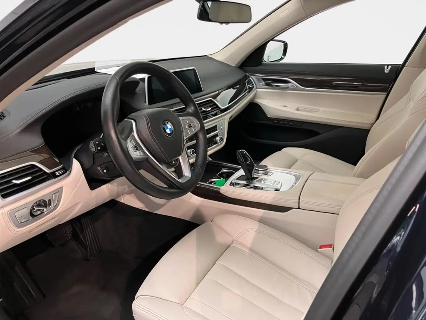 740d xDrive DrivAssProf+Innovation+Komfortsitze